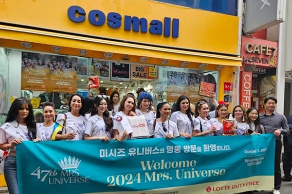 친환경 경영을 도입하고, 지역사회와 함께하는 ESG(환경·사회·거버넌스) 경영을 실천하여 지속 가능한 명동을 만듭니다.